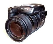 Продам профессиональный фотоаппарат Sony R 1, в упаковке со вспышкой