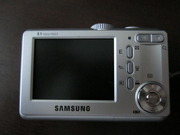 Продам цифровой фотоаппарат Samsung Digimax s800